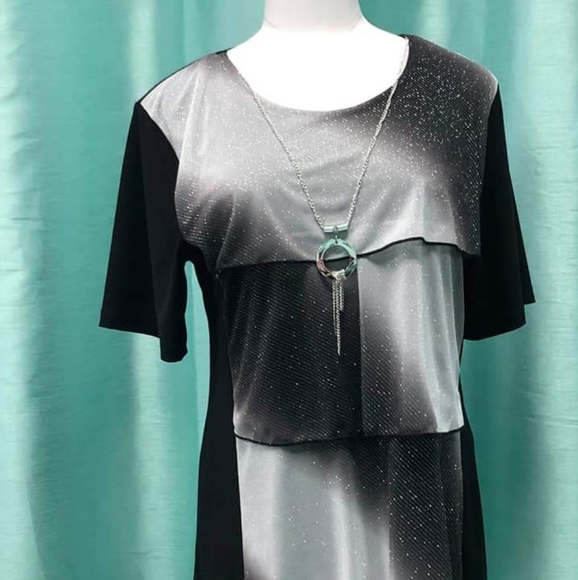 Larges new Dress Blouse - Picture 9 of 11